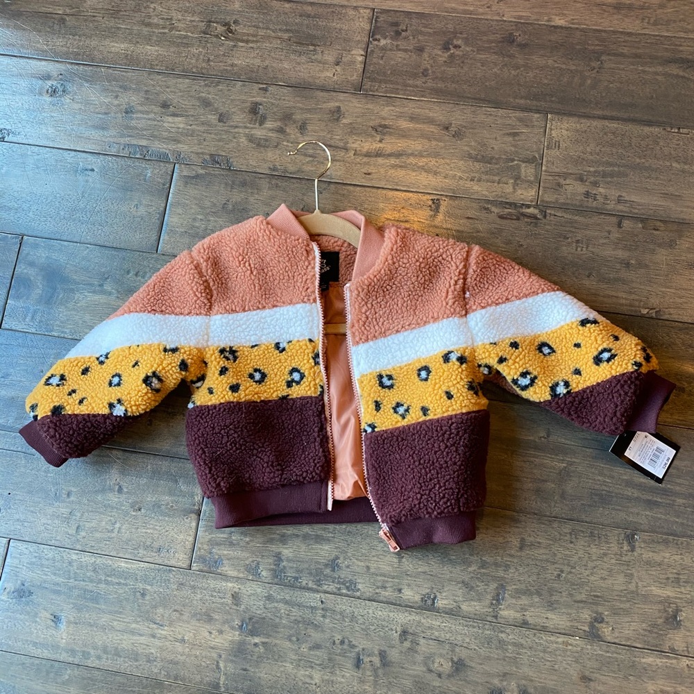 Art Van fleece coat